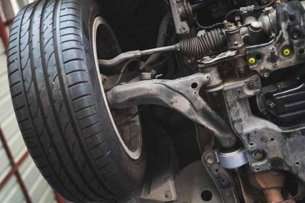How Dangerous Is Driving With Bad Lower Control Arms? - GSW Auto Parts